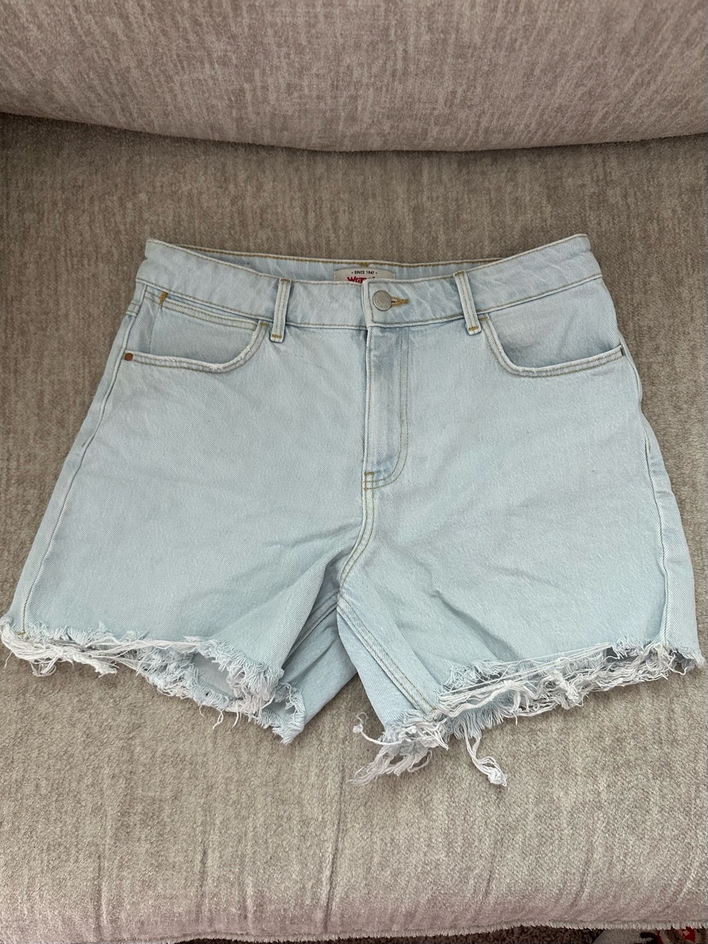 Wrangler High Rise Vintage Shorts